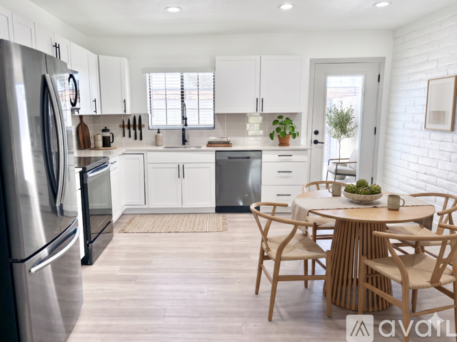 6601 E Avalon Dr, Unit 3 Rental photo 2